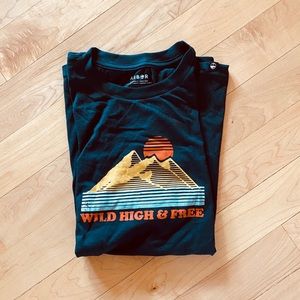Arbor Wild, High, and Free t-shirt (L)